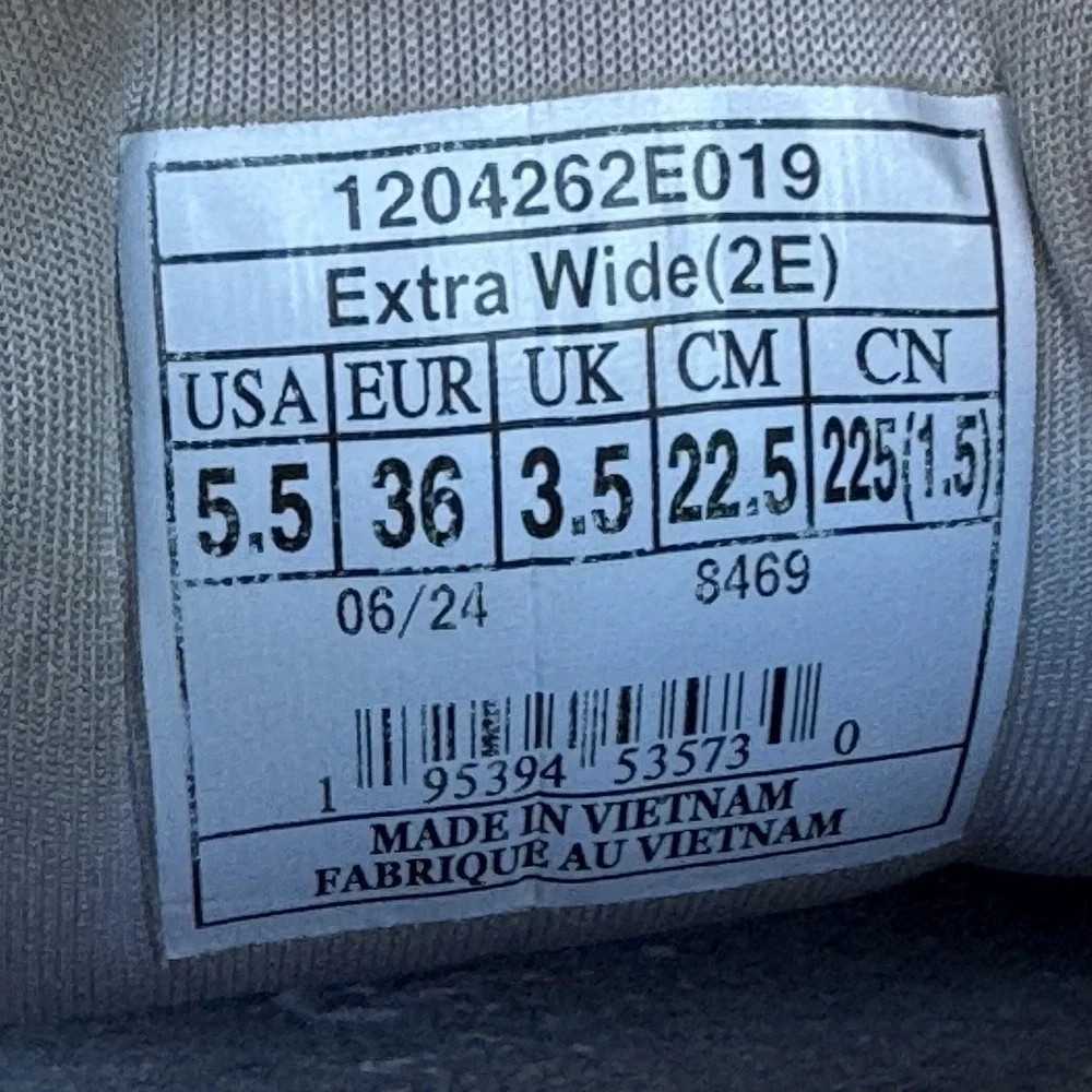 Size 5.5EE - Brooks Women Adrenaline GTS‎ 24 1204262E019 Gray Running Shoes